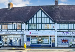 Property for Auction in London - 10A Quarry Hill Parade, Tonbridge, Kent, TN9 2HR
