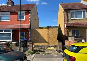 Property for Auction in Sussex & Hampshire - 28a St. Richards Road, Portslade, Brighton, BN41 1PA