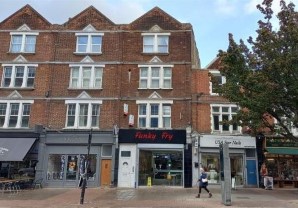 Property for Auction in London - Flat 3, 31 Balham Hill, Wandsworth, London, SW12 9DX
