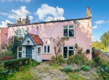 Property for Auction in East Anglia - 1 Stone Cottages, Mill Street, Middleton, Saxmundham IP17 3NG