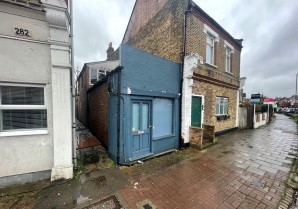 Property for Auction in London - 257A Queens Road, Wimbledon, London, SW19 8NY