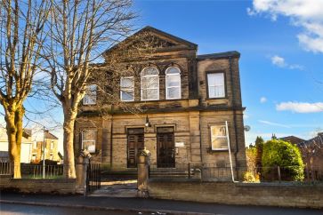 Property for Auction in West Yorkshire - 10 St. Vincent Court, Littlemoor Road, Pudsey, West Yorkshire LS28 9GH