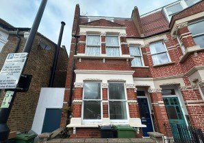 Property for Auction in London - Flat A, 97 Stanlake Road, Hammersmith and Fulham, London, W12 7HQ