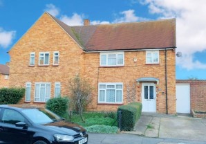Property for Auction in London - 77 St. Peters Road, Uxbridge, Middlesex, UB8 3SB