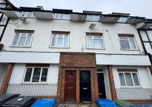 Property for Auction in London - 96A Gilders Road, Chessington, Surrey, KT9 2AN