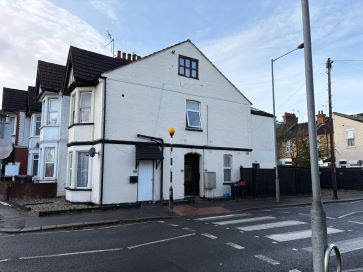 Property for Auction in East Anglia - 183B Ramuz Drive, Westcliff-On-Sea, Essex SS0 9JN