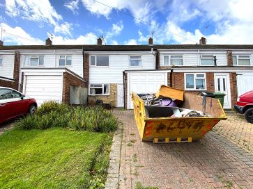 Property for Auction in Birmingham - 7 Magnolia Close, Drakes Broughton, Pershore, West Midlands WR10 2AZ