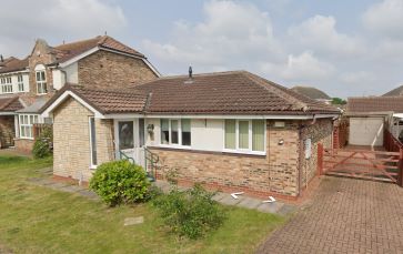 Property for Auction in Hull & East Yorkshire - 17 Kingfisher Drive, Bridlington, East Yorkshire, YO15 3NU