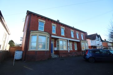 Property for Auction in North West - Flat 7, Newton Court 91-93, Newton Drive, Blackpool, Lancashire FY3 8LX