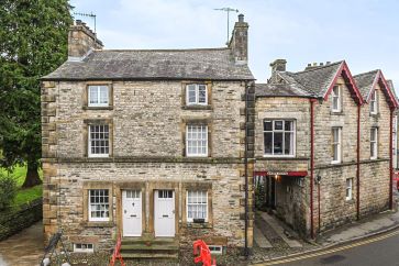 Property for Auction in Cumbria - 5 Queens Square, Kirkby Lonsdale, Carnforth, Cumbria LA6 2AZ