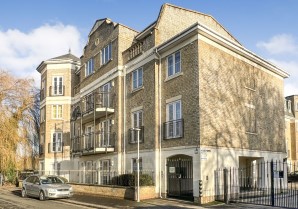 Property for Auction in London - Flat 76 Regents Riverside, Brigham Road, Reading, Berkshire, RG1 8QS