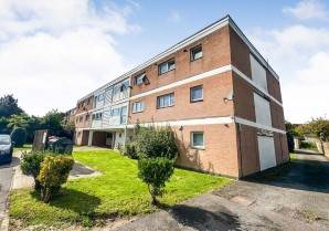 Property for Auction in London - 10 Handsworth House, Brighton Road, Crawley, West Sussex, RH10 6AZ