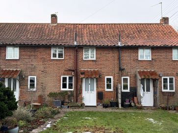 Property for Auction in East Anglia - 2 White Horse Common Cottages, Happisburgh Road, White Horse Common, North Walsham, Norfolk NR28 9NG