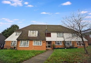 Property for Auction in London - 28 Levett Road, Leatherhead, Surrey, KT22 7EG
