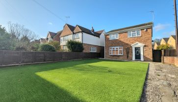 Property for Auction in Bedfordshire and Buckinghamshire - 2A Vicarage Road, Bletchley, Milton Keynes, Buckinghamshire MK2 2EZ