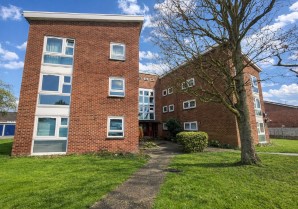 Property for Auction in London - 50 Orchard Close, Radlett, Hertfordshire, WD7 8DN