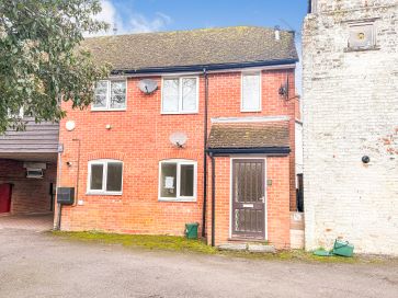 Property for Auction in South West - 9 Waterloo Court, Whitchurch, Berkshire RG28 7PX