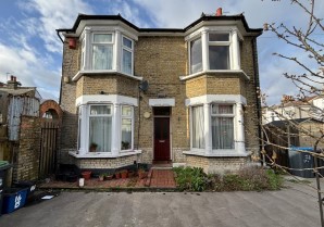 Property for Auction in London - 16A Alpha Road, Croydon, Surrey, CR0 6TH