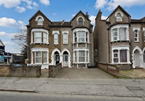 Property for Auction in London - Flat 3, 110 Brigstock Road, Thornton Heath, Surrey, CR7 7JB