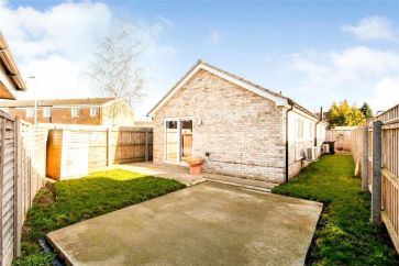 Property for Auction in East Anglia - 20 Dunsmore Close, Cambridge, Cambridgeshire CB5 8QY