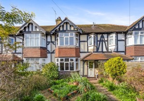 Property for Auction in Sussex & Hampshire - 257 South Farm Road, Worthing, BN14 7TN