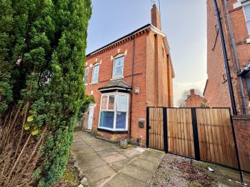 Property for Auction in Birmingham - Flat 1, 76 Blenheim Road, Birmingham, West Midlands B13 9TZ