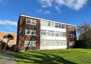 Property for Auction in London - Flat 8 Park Lawn, Parchmore Road, Thornton Heath, Surrey, CR7 8HA