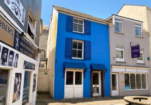 Property for Auction in London - 18 Victoria Square, Truro, Cornwall, TR1 2RX