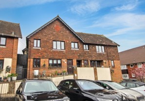 Property for Auction in London - 11 Abbey Court, St. Martins Way, Battle, East Sussex, TN33 0TZ