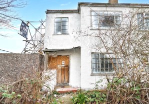 Property for Auction in London - 4 Berkshire Way, Mitcham, Surrey, CR4 1QT