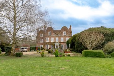 Property for Auction in East Anglia - Mangreen Hall North, Mangreen, Swardeston, Norwich, Norfolk NR14 8DD