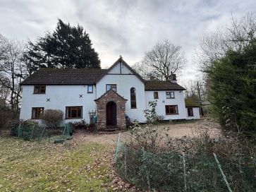 Property for Auction in East Anglia - Grove Cottage, Frettenham Road, Hainford, Norwich, Norfolk NR10 3BW