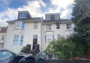 Property for Auction in Sussex & Hampshire - Flat 5 Grove Villa, York Grove, Brighton, East Sussex, BN1 3TT