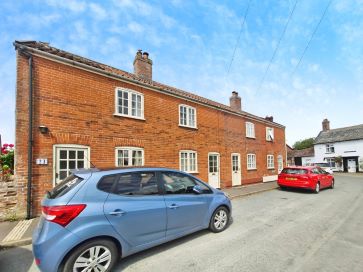 Property for Auction in East Anglia - 24-26 Bond Street, Hingham, Norwich, Norfolk NR9 4HA