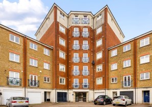 Property for Auction in Sussex & Hampshire - 53 Dominica Court, Eastbourne, BN23 5TR