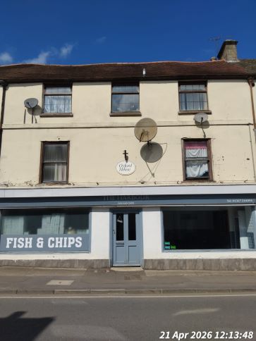 Property for Auction in South West - Flat 1, Oxford House, 6 Marlborough Street, Faringdon, Oxfordshire SN7 7JP