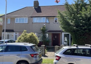 Property for Auction in London - 32 Hillcroft Crescent, Ruislip, Middlesex, HA4 9HN