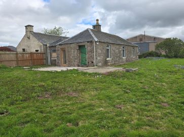 Property for Auction in Scotland - Farmhouse 1, Mid Ingliston, Forfar, Angus DD8 1TJ