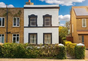 Property for Auction in London - 100 Leicester Road, Barnet, Hertfordshire, EN5 5DB