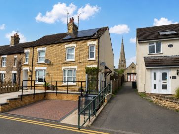 Property for Auction in Northamptonshire - 18 Manor Street, Raunds, Wellingborough, Northamptonshire NN9 6JW