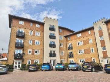 Property for Auction in South West - Apartment 16, 5 Manley Gardens, Bridgwater TA6 3EF