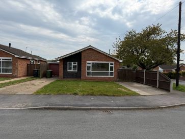 Property for Auction in East Anglia - 2 Coldham Close, Ormesby, Great Yarmouth, Norfolk NR29 3SG