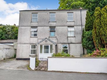 Property for Auction in South West - Flat 10b Ridge House, Trenance Road, St. Austell, Cornwall PL25 5AJ