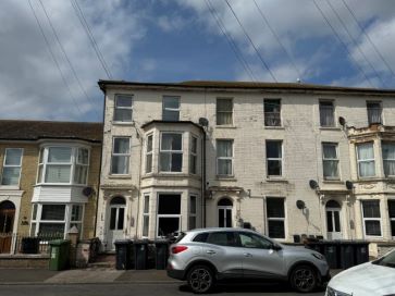 Property for Auction in East Anglia - Flat 4, Queens Court, Queens Road, Great Yarmouth, Norfolk NR30 3JR