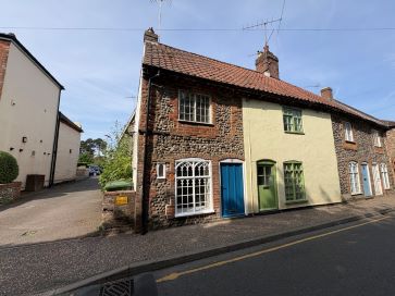 Property for Auction in East Anglia - 18 Station Road, Holt, Norfolk NR25 6BS