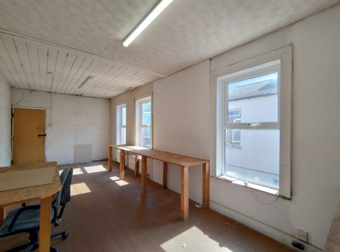 Lot Image