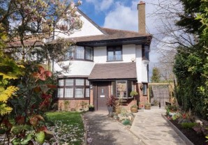 Property for Auction in London - 24 Great North Road, Highgate, London, N6 4LU