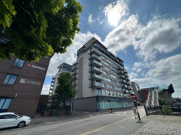 Property for Auction in Lincolnshire - 211 Witham Wharf, Brayford Wharf East, Lincoln LN5 7DH