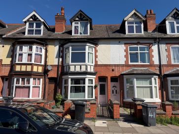 Property for Auction in Leicestershire - 43 Kirby Road, Leicester, Leicestershire LE3 6BD