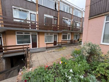 Property for Auction in East Anglia - 15 Mandells Court, Norwich, Norfolk NR3 1AY